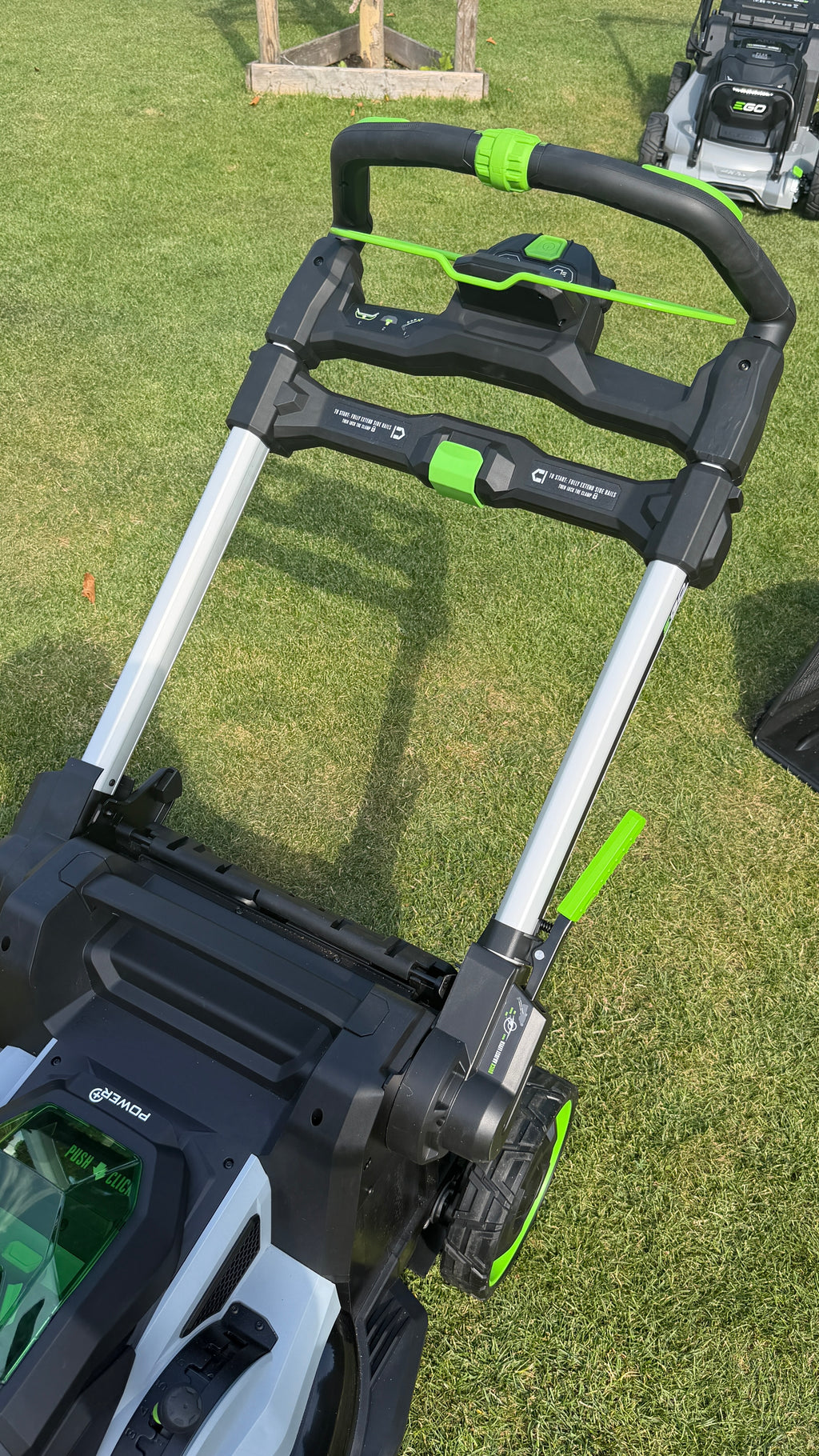 EGO LM2236E-SP 55 CM Rasenmäher mit Radantrieb (Kit)