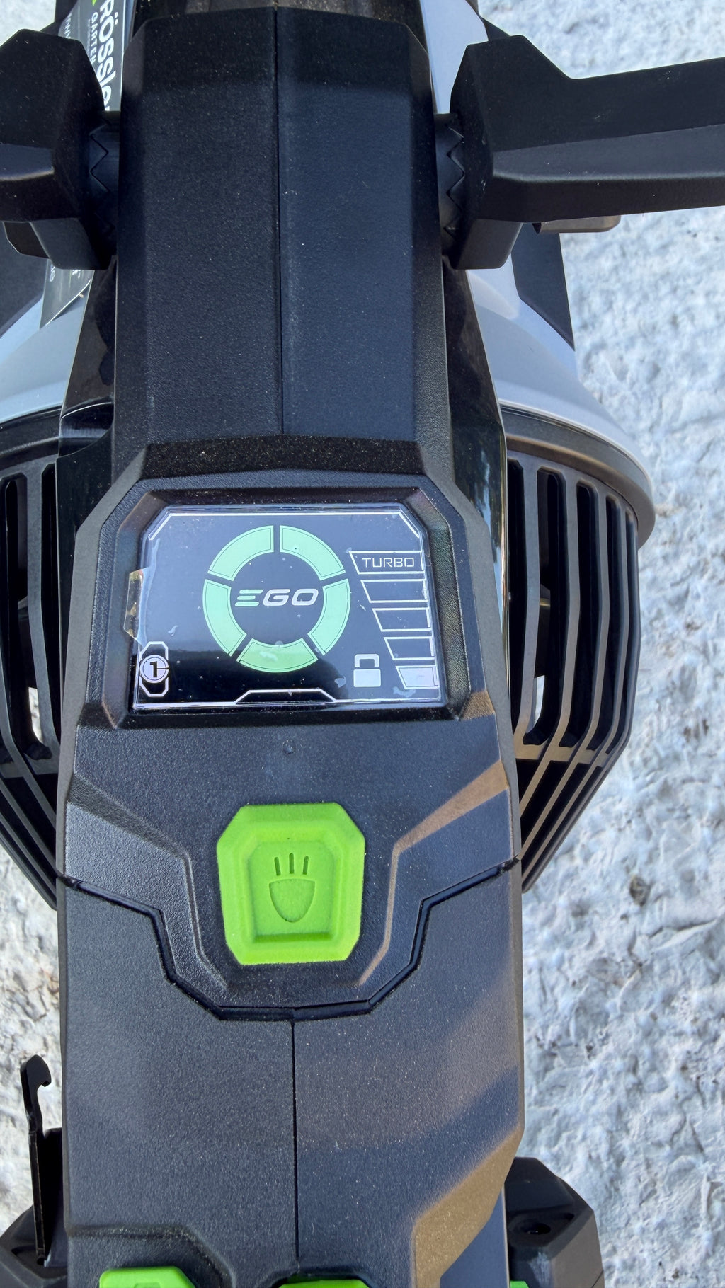 EGO LBX1000 LaubbläserLuftvolumen bis 1700m3/h Blaskraft bis zu 32N