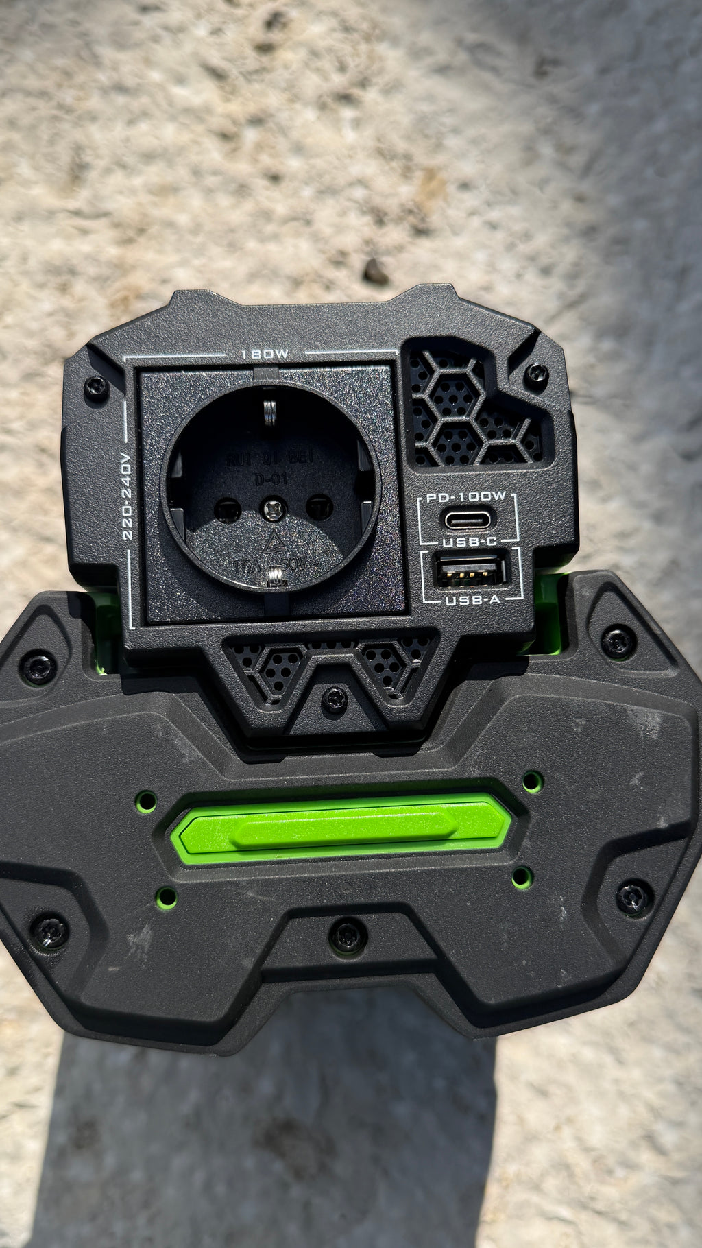 EGO PAD1800E – Nexus Escape 180W-Spannungswandler